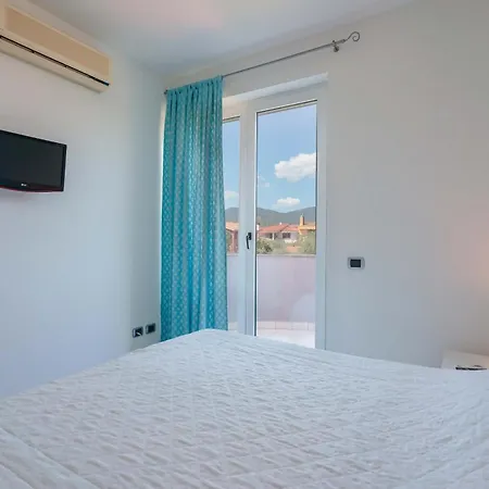 Rosanna Bed & Breakfast Capoterra