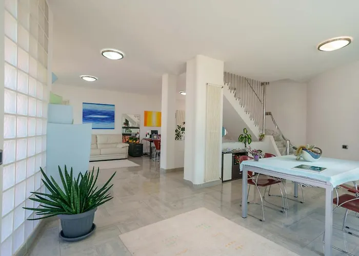 Rosanna Couette-café Capoterra