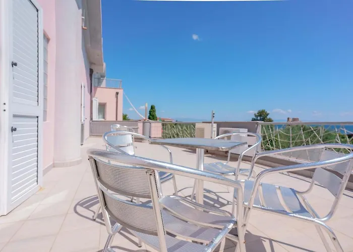 Rosanna Couette-café